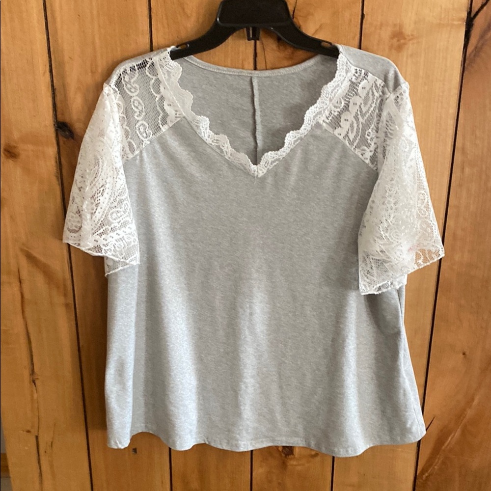 Curvy SHEIN Gray Lace Sleeve Women's Top